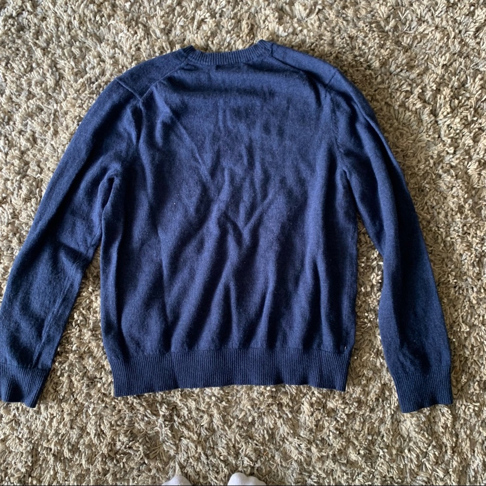 Banana Republic 100% Fine Wool Navy Blue Vneck - Picture 4 of 4